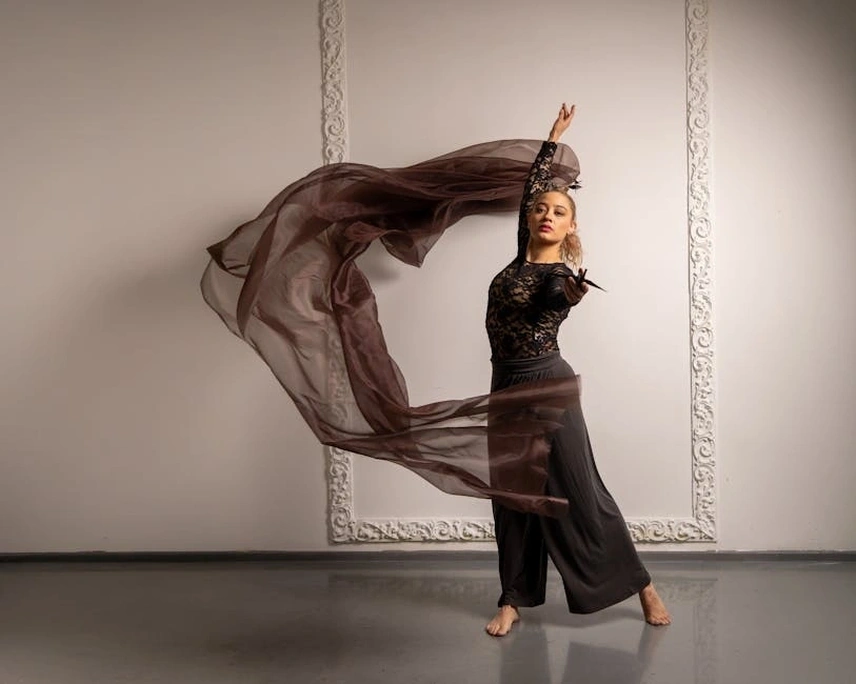 15 Fansly content ideas that keep subscribers paying